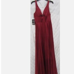 NWT Cinderella Divine Burgundy Maxi Dress    Size 10.  Prom